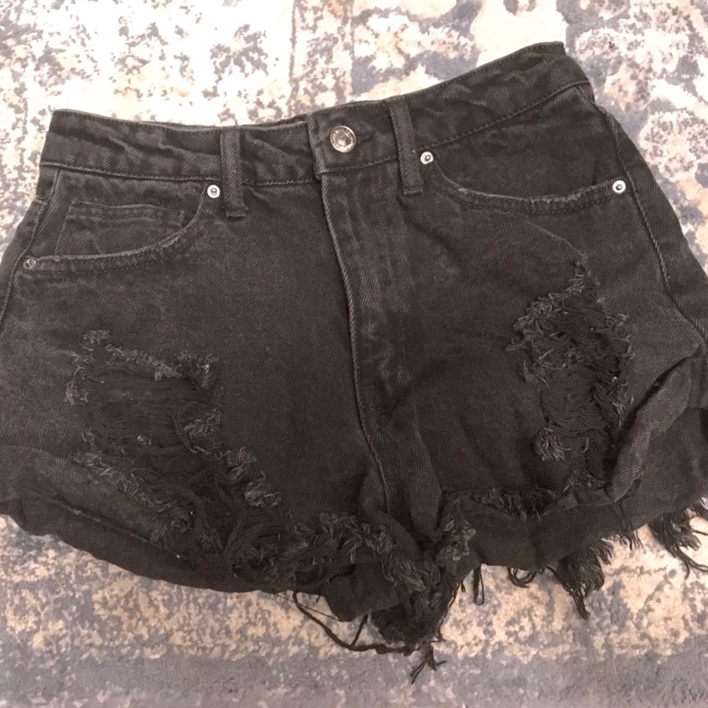 FOREVER 21 black Jean Denim Cut Off Shorts Distressed size 26